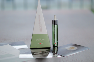 <a href="http://www.corestilo.ch/erfahrung-mit-dem-swiss-alpine-regeneration-facial-oil/" title="article by CORESTILO" target="_blank">CORESTILO</a>